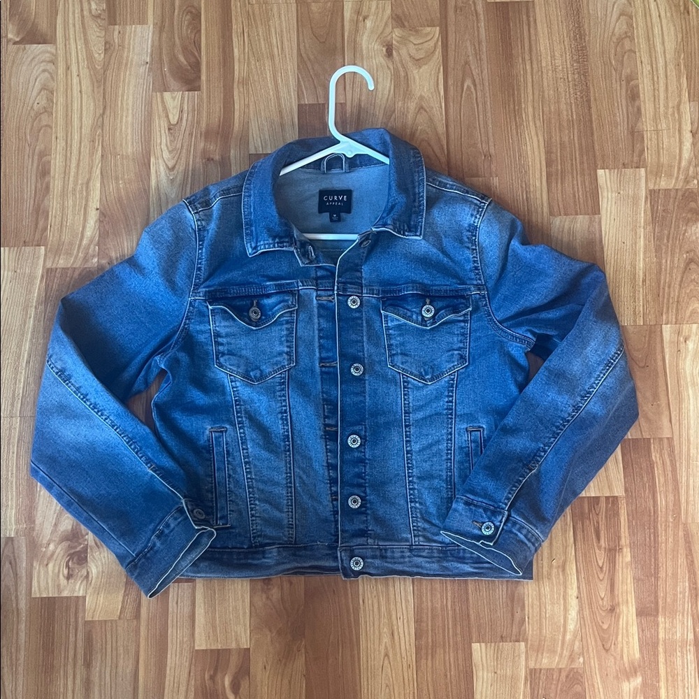 Cluev Women's Blue Denim Jacket Medium